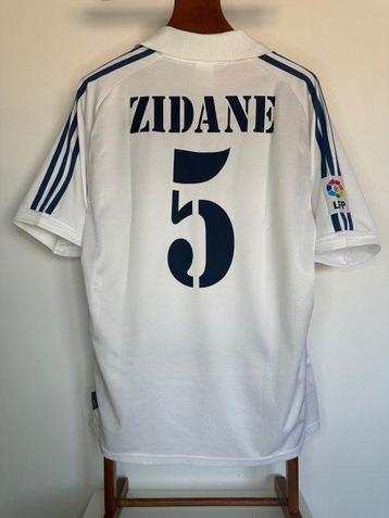 Real Madrid - Spaanse voetbal competitie - Zinedine Zidane - beschikbaar voor biedingen