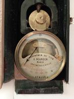 bourdon à paris - Kist - Glas, Hout, IJzer, Messing -