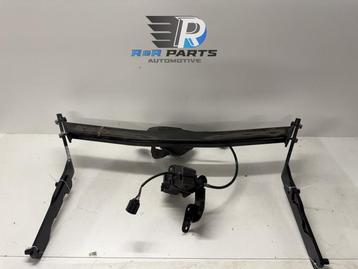 Trekhaak wegdraaibaar - Ford Focus III Station - OEM: B... beschikbaar voor biedingen