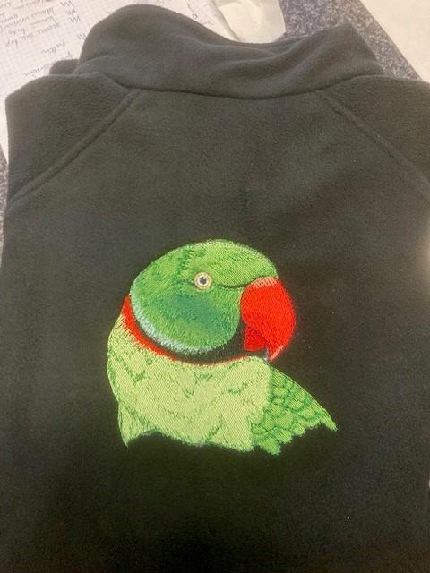 Fleecevest met alexander  parkiet, Dieren en Toebehoren, Vogels | Hokken en Kooien, Nieuw, Ophalen