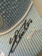 Ferrari - Formule 1 - Charles Leclerc - 2025 - Honkbalpet, Verzamelen, Nieuw