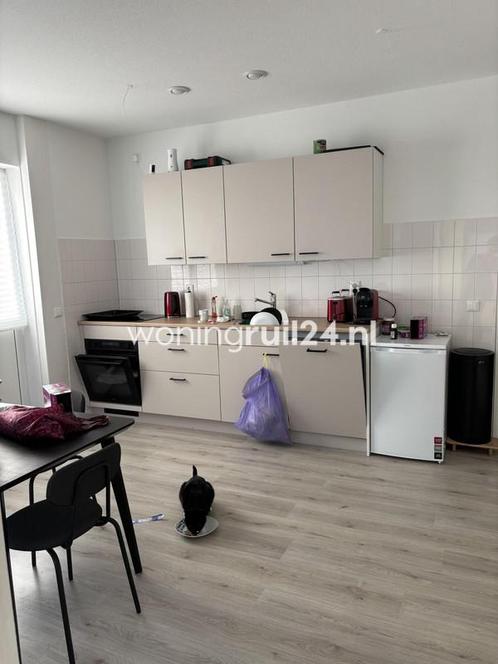 Woningruil - Verzetslaan 48 - 3 kamers en Zuid-Holland, Huizen en Kamers, Woningruil, Zuid-Holland