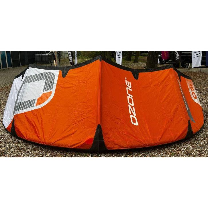 Ozone Edge V12 ZGAN! - 9 m², Watersport en Boten, Kitesurfen, Kite, Gebruikt, 9 m², Twintip, Ophalen of Verzenden