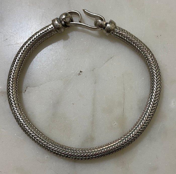 Antieke armband van Indiaas zilver - Lengte uitgebreid 22,5, Antiek en Kunst, Kunst | Niet-Westerse kunst