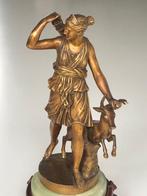Ferdinand Barbedienne - sculptuur, French statue of Diana