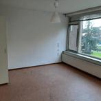 Studio met balkon en parkeren in centrum, inclusie..., 20 tot 35 m², Overige regio's