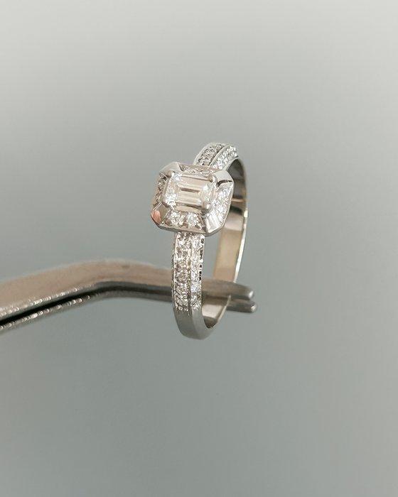 Verlovingsring - 18 karaat Witgoud - 0.50ct. tw. Diamant, Sieraden, Tassen en Uiterlijk, Antieke sieraden