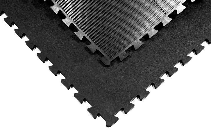 Puzzelmat 1 x 1 meter, 17 mm dik antislip - rijstkorrel /, Dieren en Toebehoren, Paarden en Pony's | Overige Paardenspullen, Nieuw