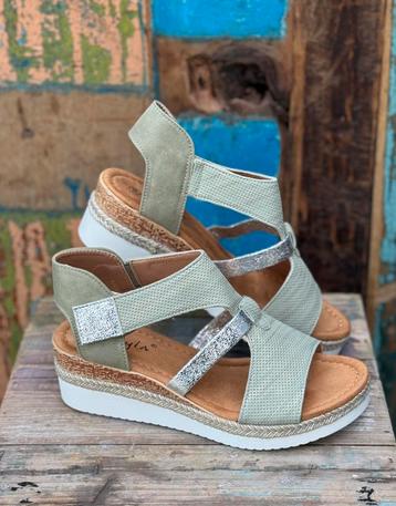 Gave sandalen met sleehak Mint groen beschikbaar voor biedingen