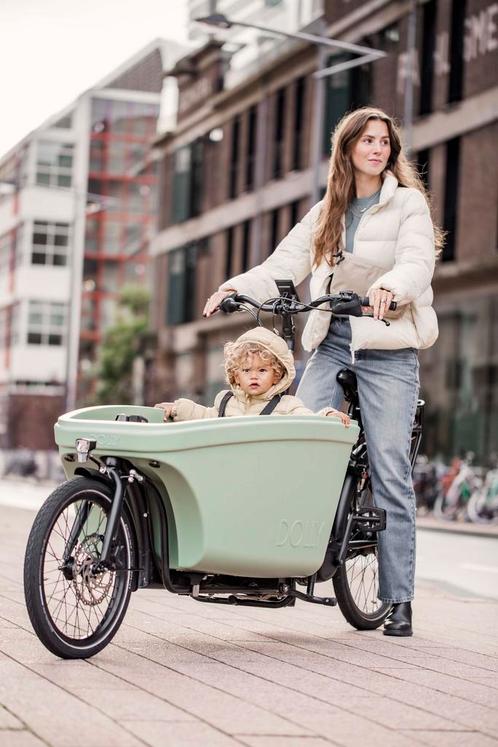 Dé Dolly Bakfiets nú voor €4299, Fietsen en Brommers, Fietsen | Bakfietsen, 3 kinderen, Elektrisch, Nieuw, Overige merken, Ophalen of Verzenden
