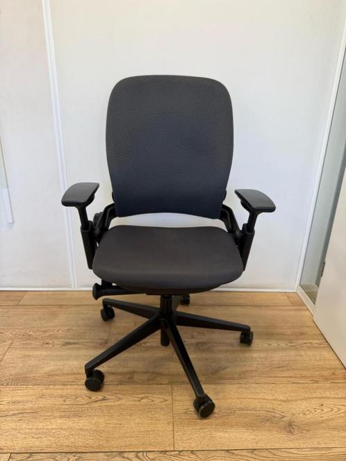 Bureaustoel Steelcase Leap V2 Antraciet- Full Option, Huis en Inrichting, Bureaustoelen, Bureaustoel, Overige kleuren, Zo goed als nieuw
