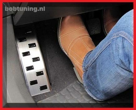 Bobtuning Auto voetsteun rvs perfecte pasvorm + antislip, Auto diversen, Auto-accessoires, Nieuw, Ophalen of Verzenden