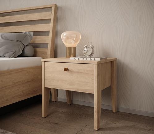 Meubella Nachtkastje eiken 45cm | USB en USB-C aansluiting, Huis en Inrichting, Slaapkamer | Nachtkastjes, Nieuw, Verzenden