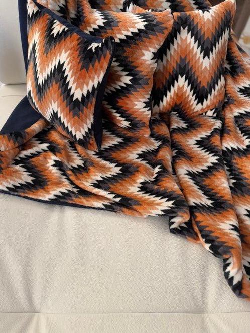 Elegante set samengesteld uit plaid en motief zigzag blauw -, Antiek en Kunst, Antiek | Kleden en Textiel