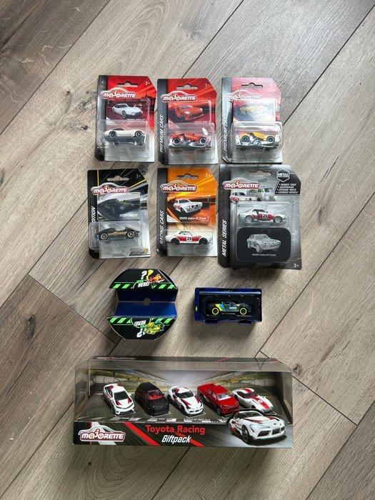 Majorette 1:64 - Modelauto (11) - Toyota 2000 GT; Toyota, Hobby en Vrije tijd, Modelauto's | 1:5 tot 1:12