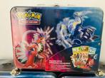 Pokémon - 4 Box - Lot de 4 Pokemon Valisettes 2023 Miraidon, Hobby en Vrije tijd, Verzamelkaartspellen | Pokémon, Nieuw