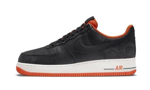 Nike Air Force 1 Low Halloween (2021) - maat 45.5 (Sneakers), Kleding | Dames, Schoenen, Sneakers of Gympen, Nieuw, Verzenden