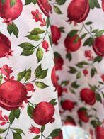 Prachtige stof, boerderij met granaatappels. - Textiel - 250