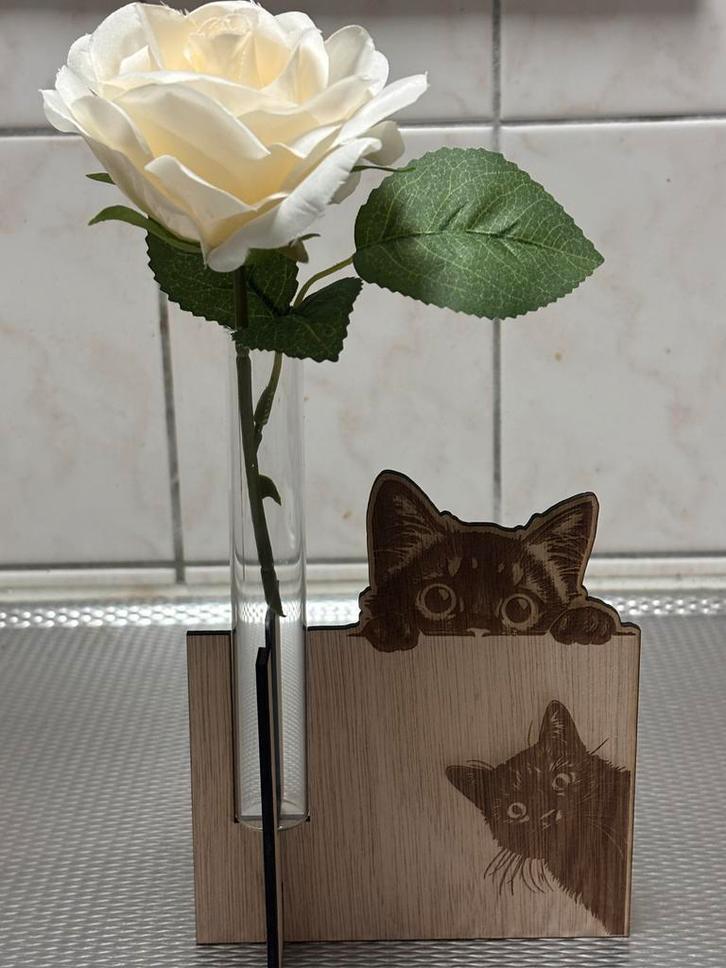 Mini vaas glurende kat, Huis en Inrichting, Woonaccessoires | Vazen, Nieuw, Verzenden