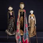 3 Wayang Golèk poppen - dienstmeisjes Emban Geulis - Java -, Antiek en Kunst