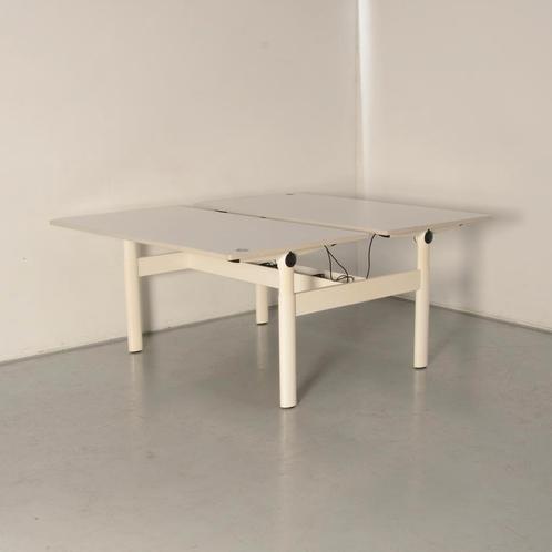 Ahrend 500 elektrisch benchwerkplek, wit blad, 150 x 80 cm, Huis en Inrichting, Bureaus, Ophalen of Verzenden