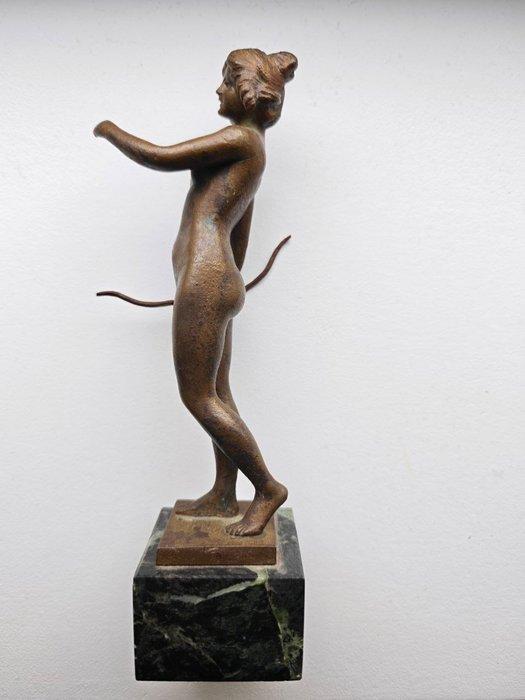 Beeldje - Bronzen Diana op marmeren sokkel, gesigneerd - 1,2, Antiek en Kunst, Antiek | Keramiek en Aardewerk