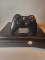 Zwarte Xbox 360 Slim 4gb met controller en alle kabels, Spelcomputers en Games, Spelcomputers | Xbox 360, Nieuw, Ophalen of Verzenden