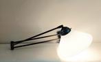 Swingarm wandlamp - Swingarm - Opaline glas - Wandlamp met