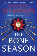 The bone season by Samantha Shannon (Paperback), Boeken, Verzenden, Gelezen, Samantha Shannon