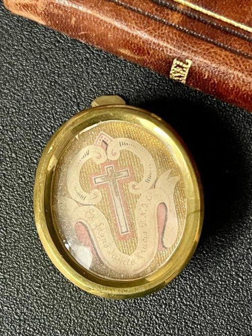 Reliekhouder - Verguld messing - 1850-1900 - Heilige kruis, Antiek en Kunst, Kunst | Niet-Westerse kunst