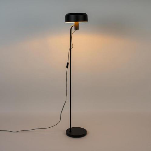 *WOONWINKEL* Zwarte Vloerlamp Industrieel, Huis en Inrichting, Lampen | Vloerlampen, Nieuw, Verzenden