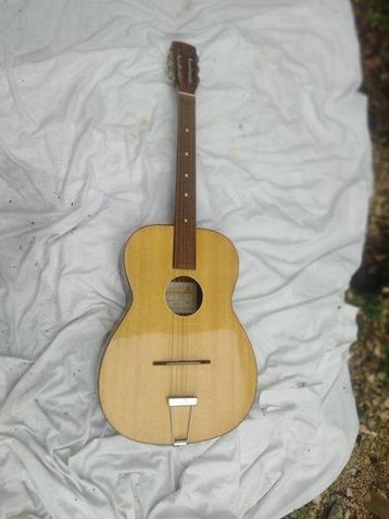 CRUCIANELLI - - Akoestische gitaar - Italië (Zonder beschikbaar voor biedingen