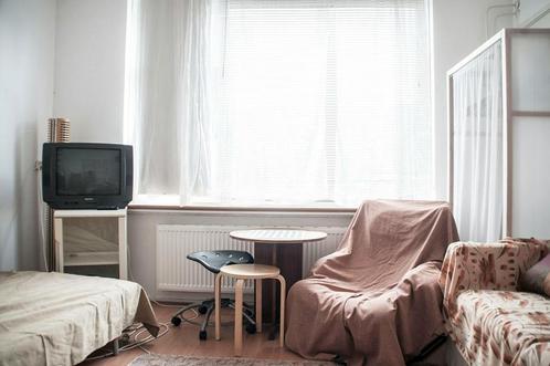 Eigen Kamer aan Oppert, Rotterdam, Huizen en Kamers, Kamers te huur, 50 m² of meer, Rotterdam