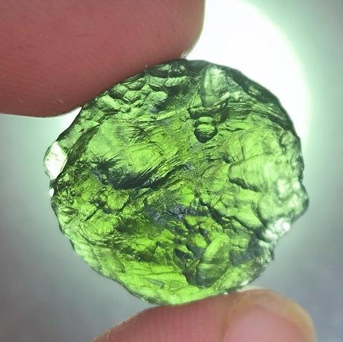 Moldaviet - uit Vrábe, Zuid-Bohemen - Hoogte: 23 mm -, Verzamelen, Mineralen en Fossielen