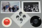 Beatles - Twee 7 Flexi Records, tafelkleed en 2 fotos uit, Cd's en Dvd's, Nieuw in verpakking