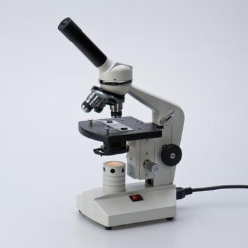 EUROMEX MICROSCOOP MET EN ZONDER KRUISTAFEL beschikbaar voor biedingen