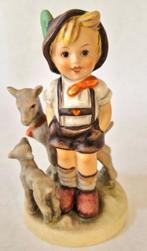 Goebel - Beeldje - Little goat Herder  #200/0  TMK4 -