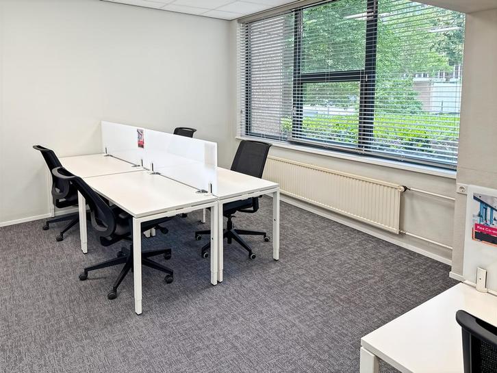 Volledige toegang tot coworkingruimte in Regus Noorderpoort, Zakelijke goederen, Bedrijfs Onroerend goed
