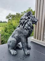 Beeld, statue of silver bronze lion - 45 cm - polyresin