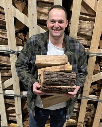 Dozen en pallets eiken haardhout - brandhout - droog €409,95 beschikbaar voor biedingen