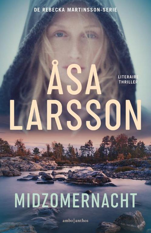 Midzomernacht / Rebecka Martinsson / 2 9789026357978, Boeken, Thrillers, Gelezen, Verzenden