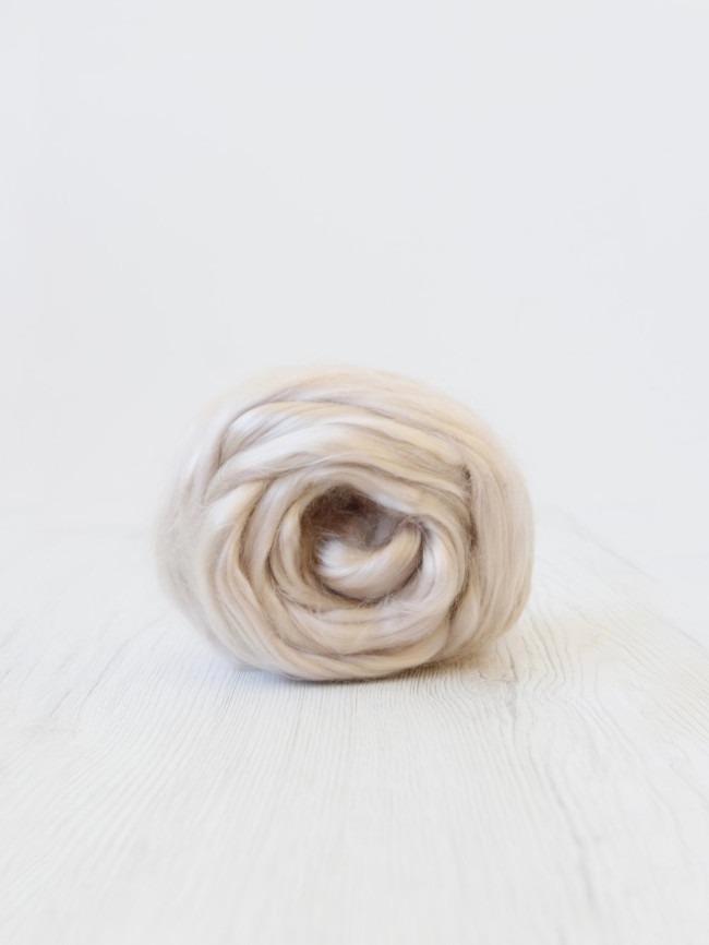 Tencel in lont beige, Hobby en Vrije tijd, Spinnewielen en Spinnen, Overige typen, Nieuw, Ophalen of Verzenden