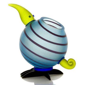 Vaas Kiwi van Borowski beschikbaar voor biedingen
