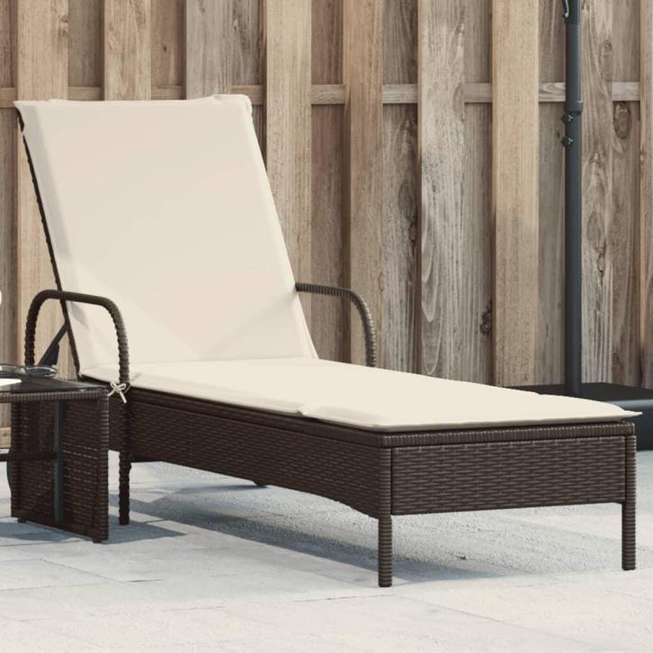 vidaXL Ligbed met wielen en kussen poly rattan bruin, Tuin en Terras, Ligbedden, Nieuw, Verzenden