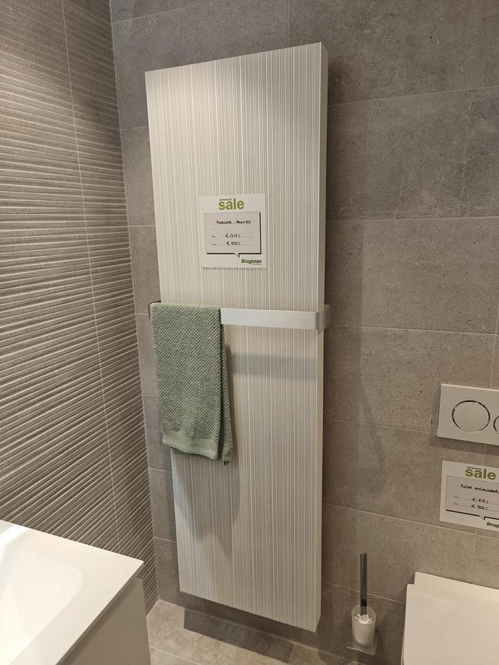 Radiator Vasco Bryce 52x180cm verticale groeven - 0011, Doe-het-zelf en Verbouw, Verwarming en Radiatoren, Radiator, Nieuw, Ophalen