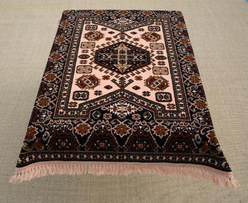 Smyrna tafelkleed Bagdad 2 (99 euro karpetten, Vloerkleden), Antiek en Kunst, Antiek | Kleden en Textiel, Ophalen of Verzenden