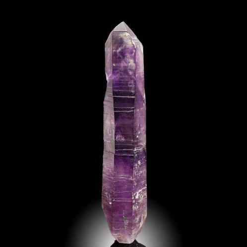 Meesterwerk! XXL Deep Purple Indygo SMOKY AMETHYST met, Verzamelen, Mineralen en Fossielen