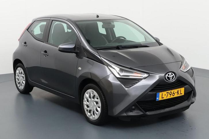 Private Lease - Toyota Aygo - 1.0 VVT-i x-play 5d, Auto's, Toyota, Lease, Handgeschakeld, Overige carrosserieën, Private lease