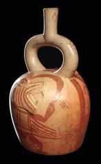 Moche schoof-uitloopfles met zoomorfe gevleugelde godheden -