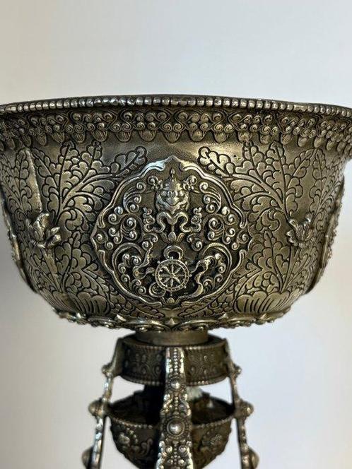 Boterlamp Ashtamangala’s 24 cm - Zilverbrons - Tibet - Eind, Antiek en Kunst, Antiek | Overige Antiek